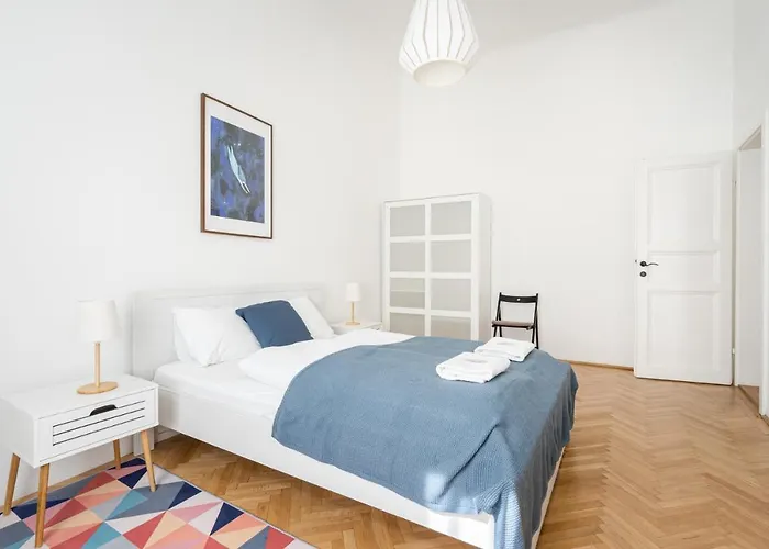 Sunny Colors Apartment